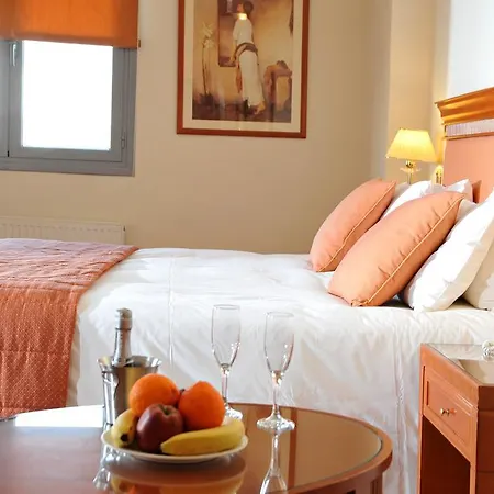 Hotel Atrium & Jacuzzi