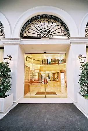 Atrium & Jacuzzi Афины